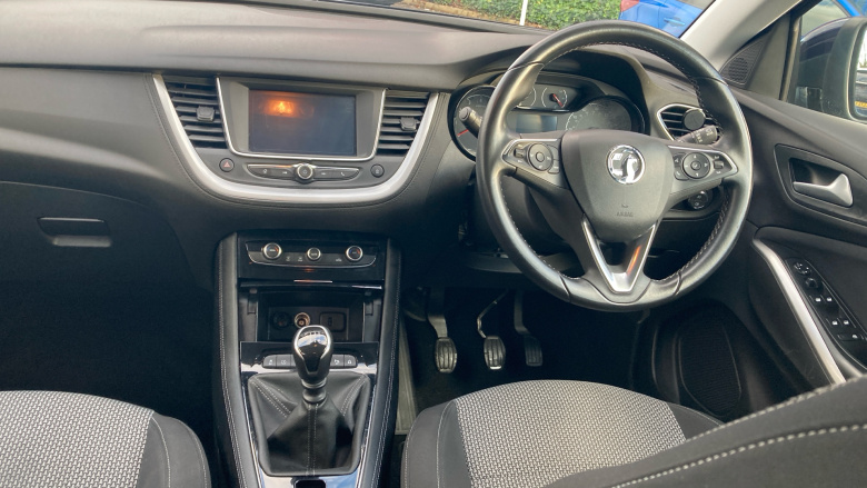 Vauxhall Grandland X 1.2 Turbo SE 5dr Petrol Hatchback